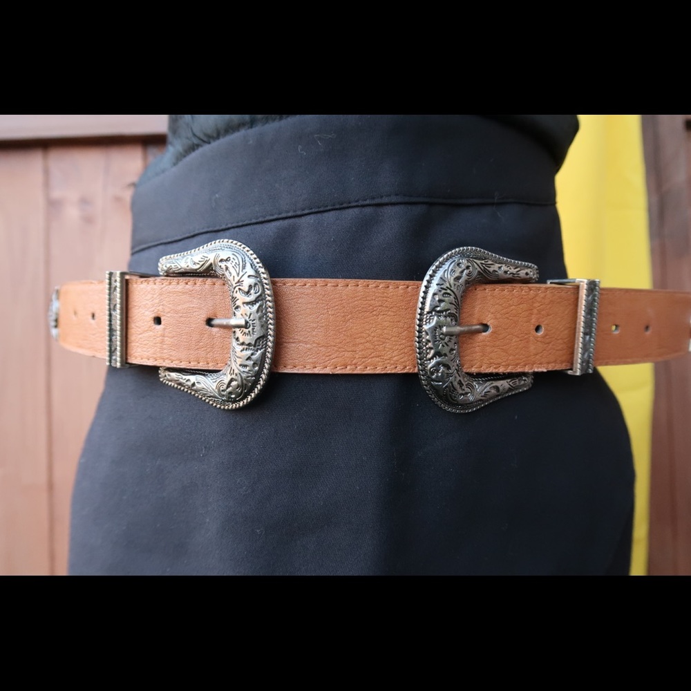 Brown belt with 2 belt buckles
